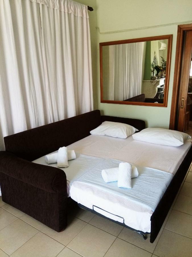 Iliahtida Apartment Chalkida Ngoại thất bức ảnh